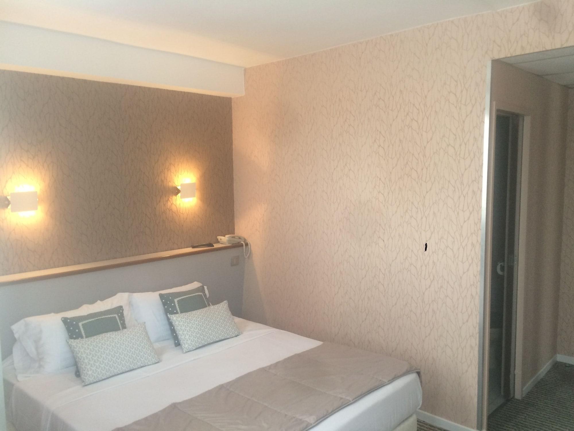 Picardy Hôtel-gare Du Nord Hotel 2*